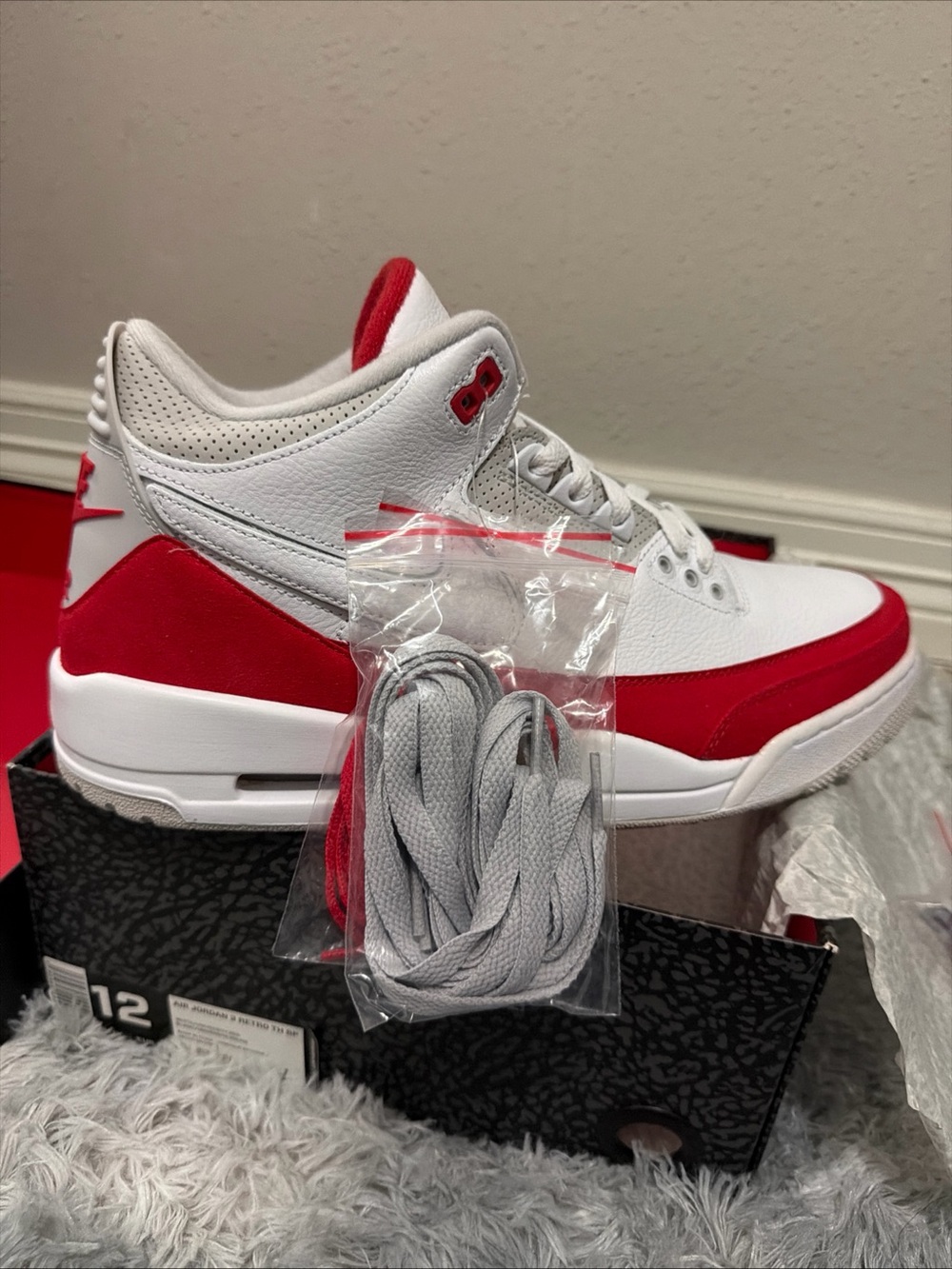 Air Jordan 3 Tinker Hatfield Air Max 1 White Red (CJ0939-100) - Size 12 DS